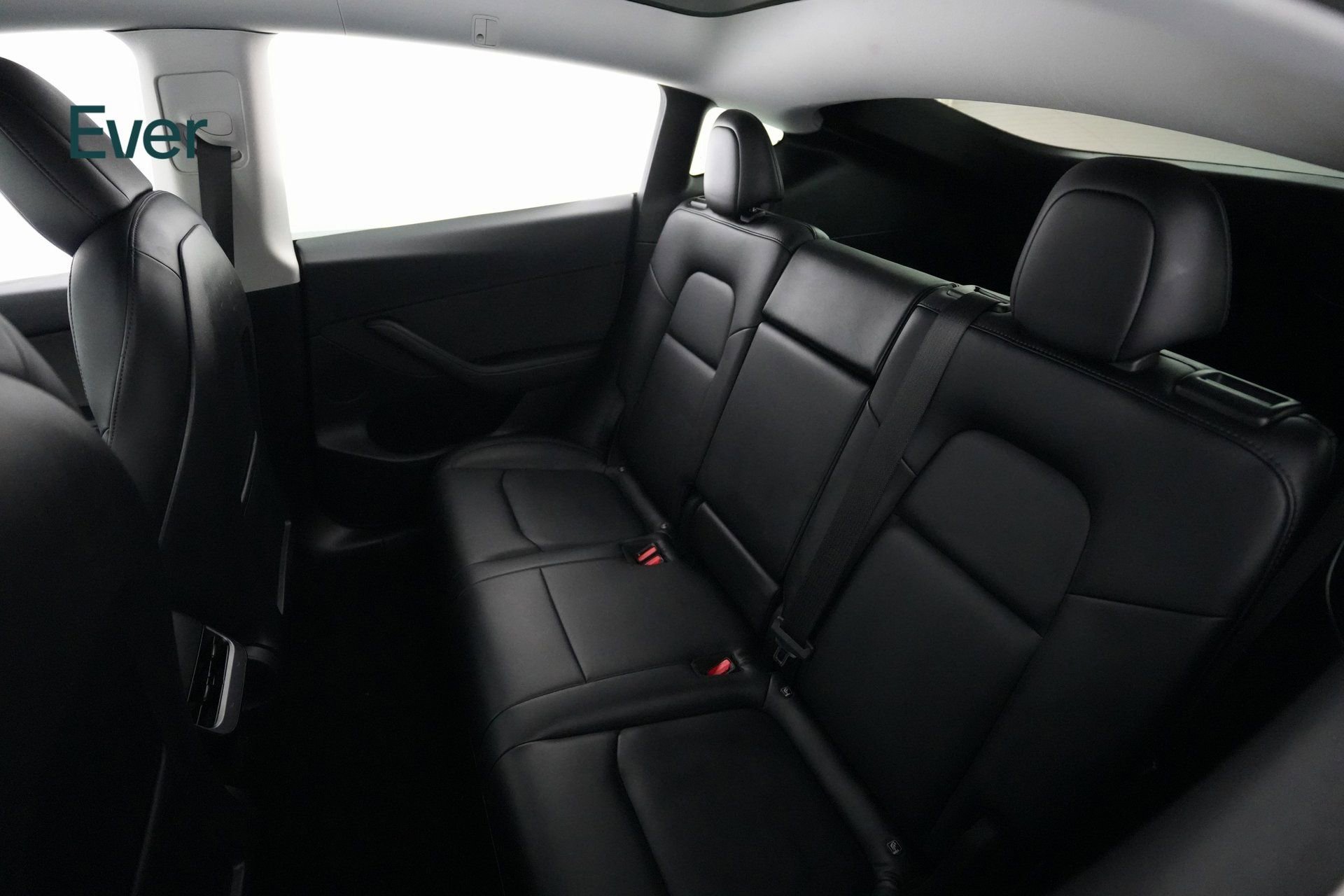 Used 2022 Tesla Model Y Performance image 10