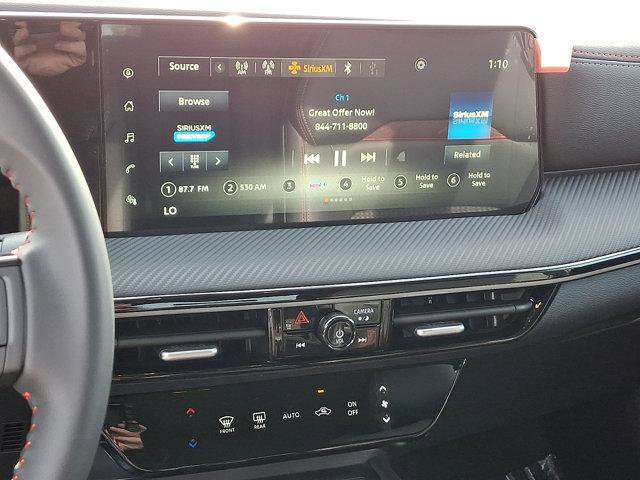 New 2025 Nissan Kicks SR image 8