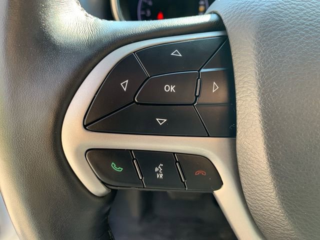 Used 2022 Jeep Grand Cherokee Limited AWD/4WD image 23