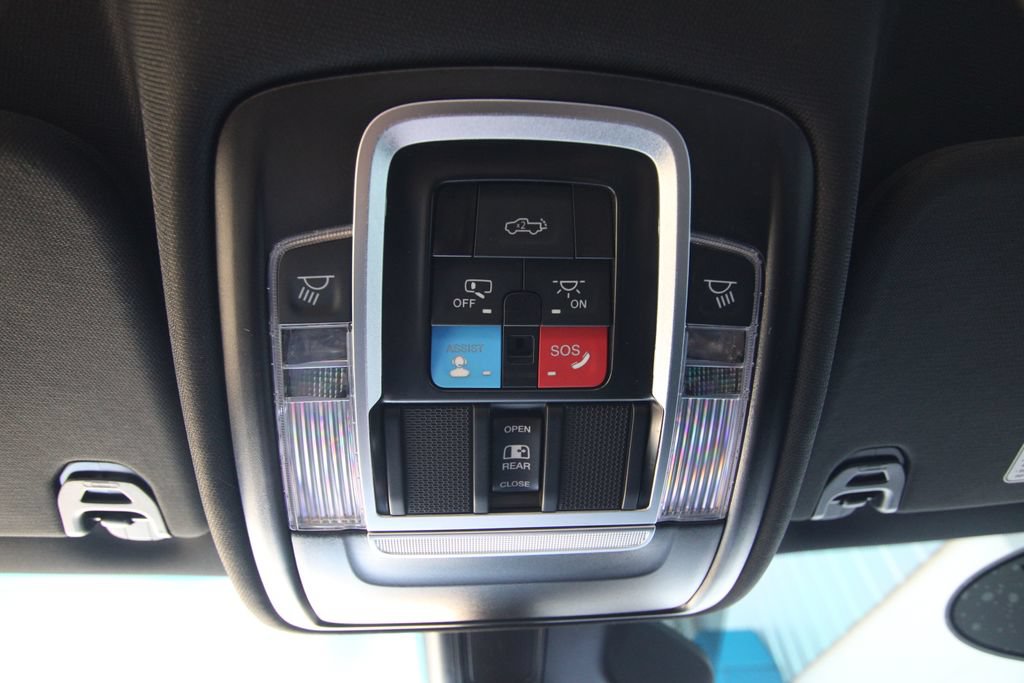 Used 2025 RAM 1500 Big Horn AWD/4WD image 34