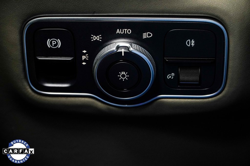 Used 2023 Aston Martin DBX 707 image 33