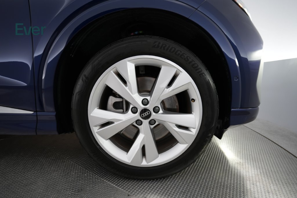 Used 2023 Audi Q4 e-tron Premium Plus AWD/4WD image 20