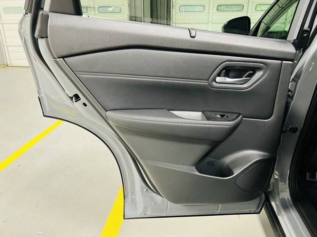 New 2026 Nissan Rogue SV image 25