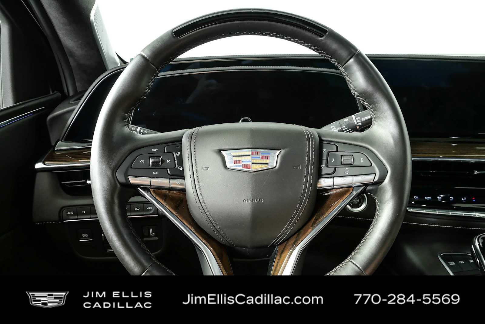 Used 2024 Cadillac Escalade Sport Platinum w/ LPO, ONYX Package AWD/4WD image 10