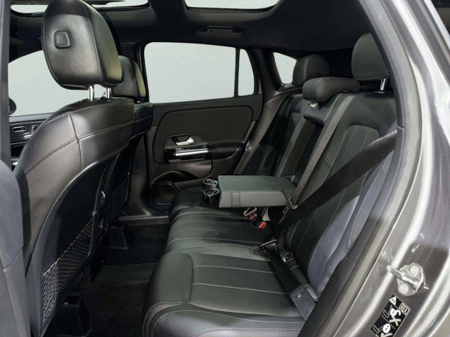 Used 2021 Mercedes-Benz GLA 250 4MATIC w/ Premium Package image 40