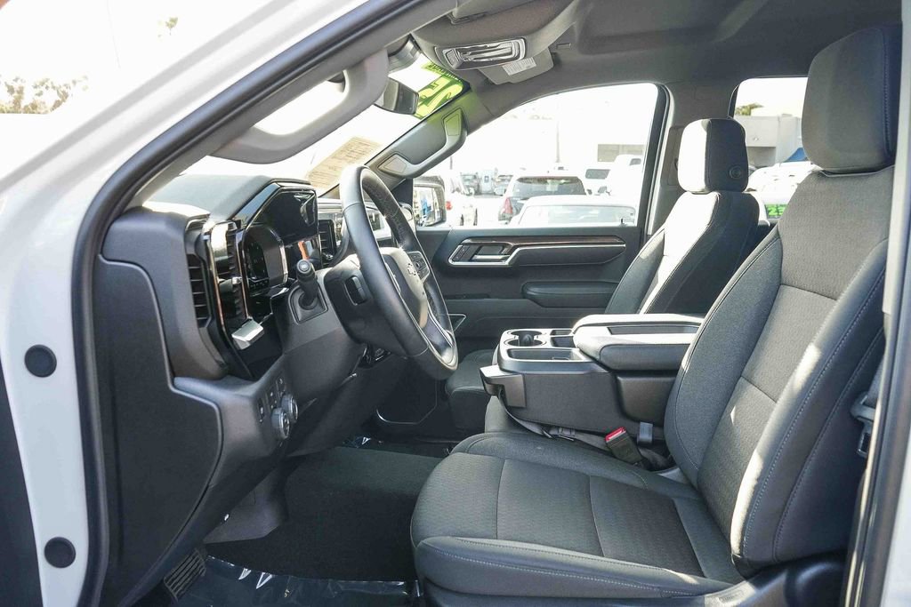 New 2025 Chevrolet Silverado 1500 LT AWD/4WD image 16