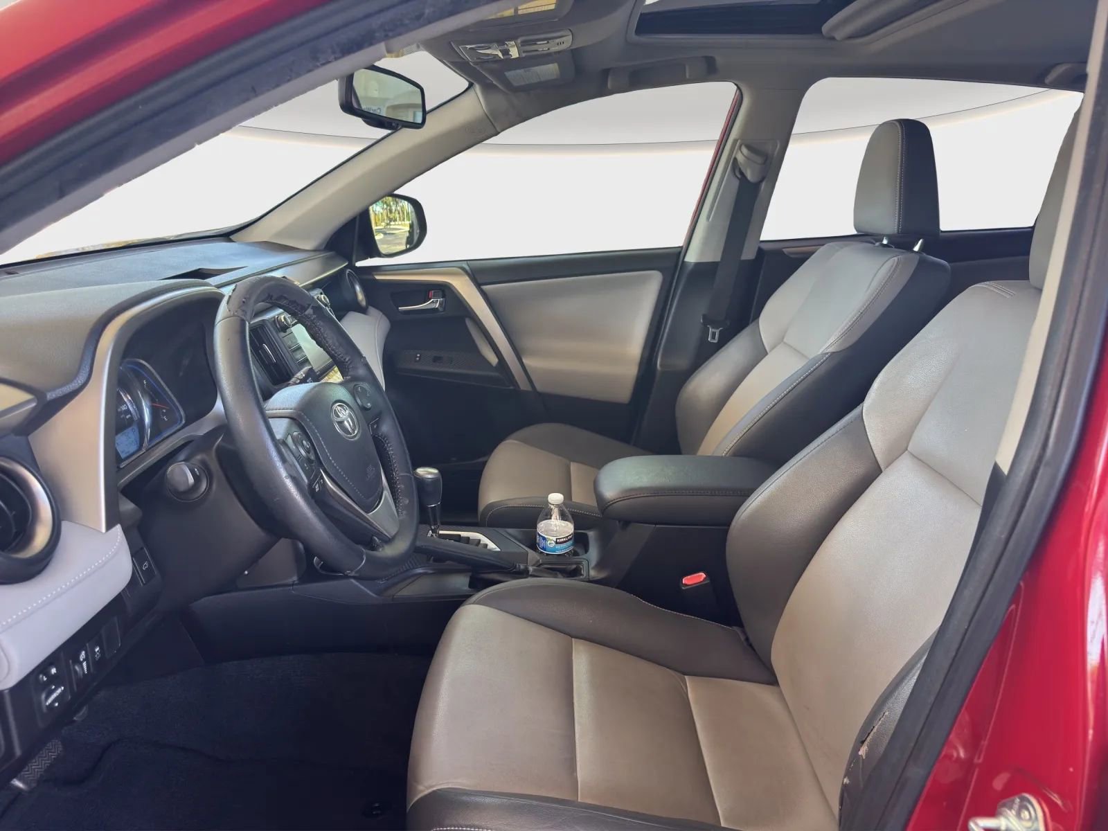 Used 2015 Toyota RAV4 Limited FWD image 8