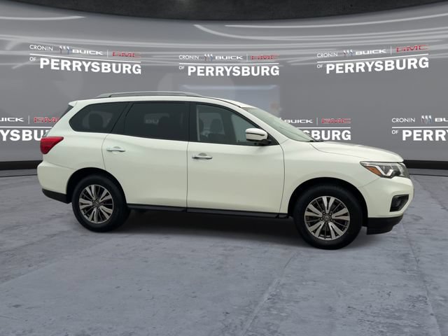 Used 2019 Nissan Pathfinder SV AWD/4WD image 9