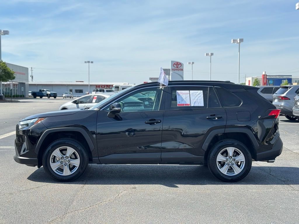 Used 2024 Toyota RAV4 XLE FWD image 8