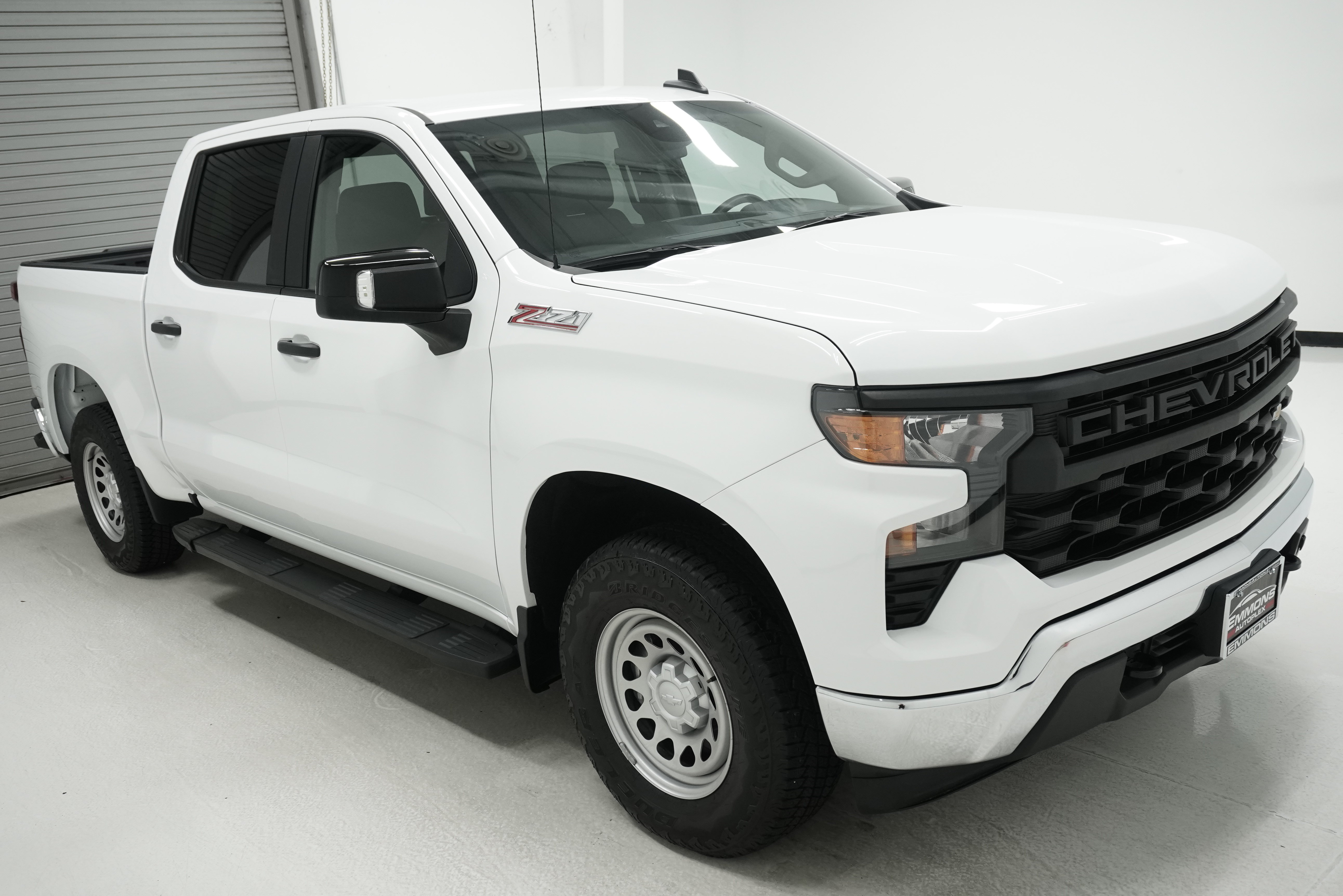 Used 2023 Chevrolet Silverado 1500 W/T w/ WT Safety Package AWD/4WD image 3