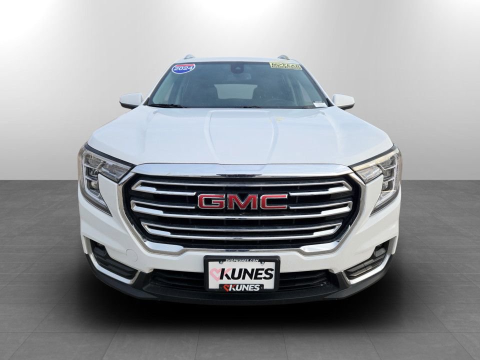 Used 2024 GMC Terrain SLT image 4