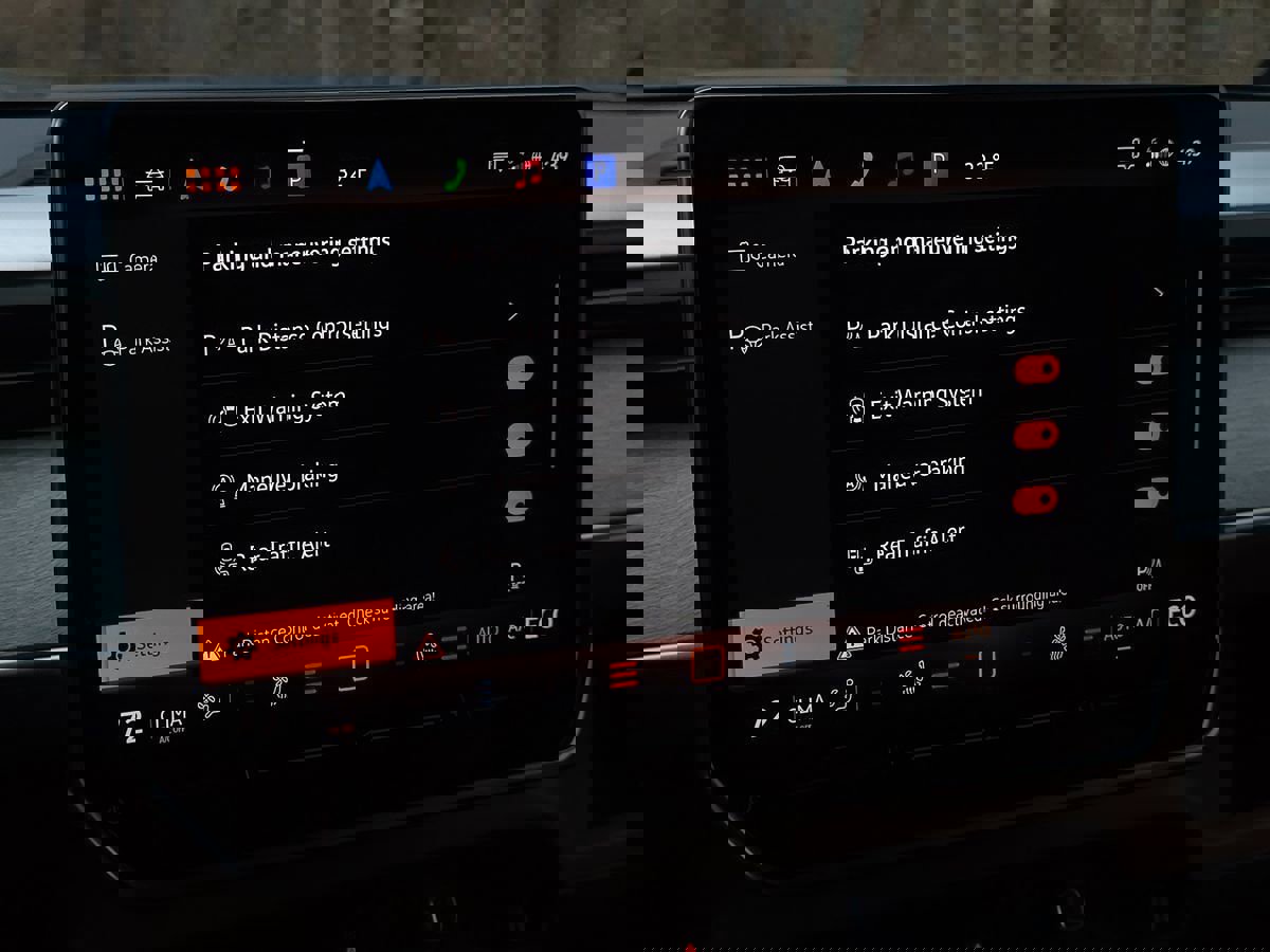 Used 2025 Volkswagen ID. Buzz Pro S image 45