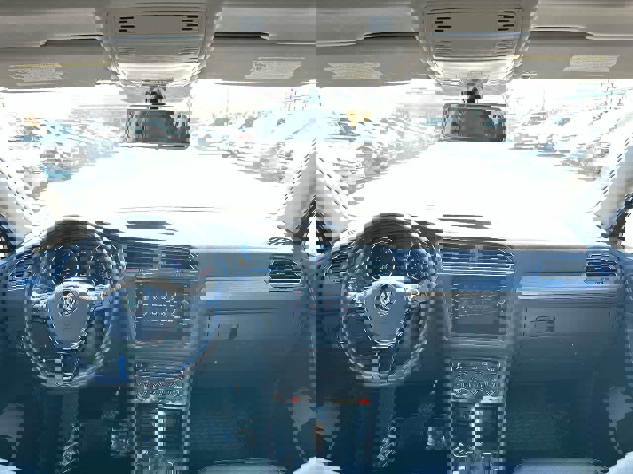 Used 2019 Volkswagen Tiguan SE w/ Panoramic Sunroof Package image 20