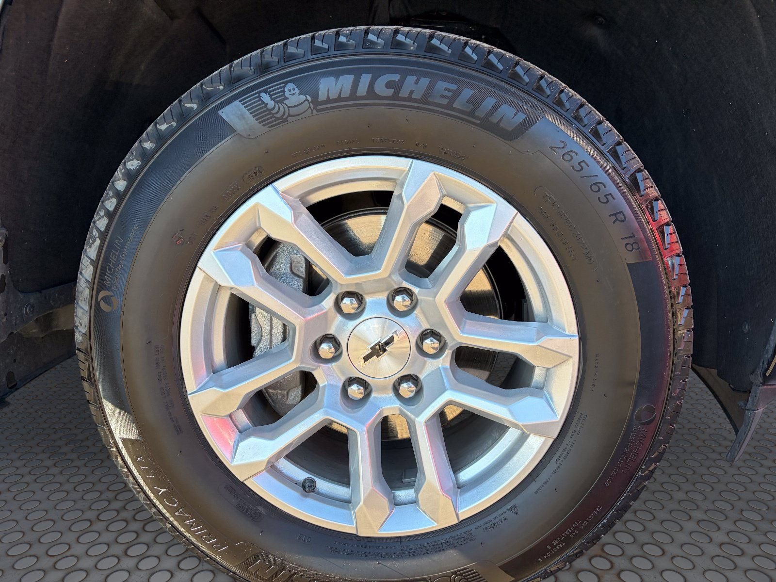 Certified 2025 Chevrolet Silverado 1500 RST AWD/4WD image 10