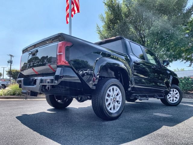 Used 2024 Toyota Tacoma SR5 AWD/4WD image 8