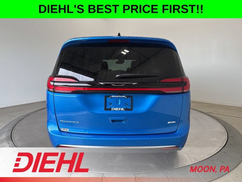New 2027 Chrysler Pacifica Select AWD/4WD image 6