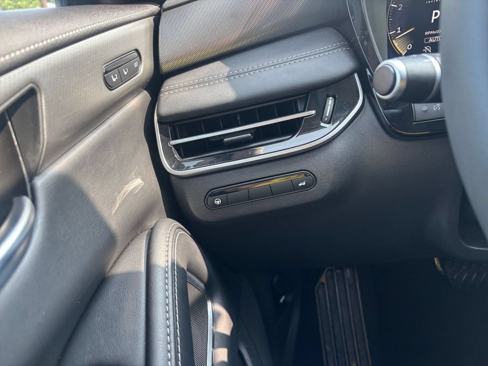 Used 2026 INFINITI QX60 Luxe AWD/4WD image 39