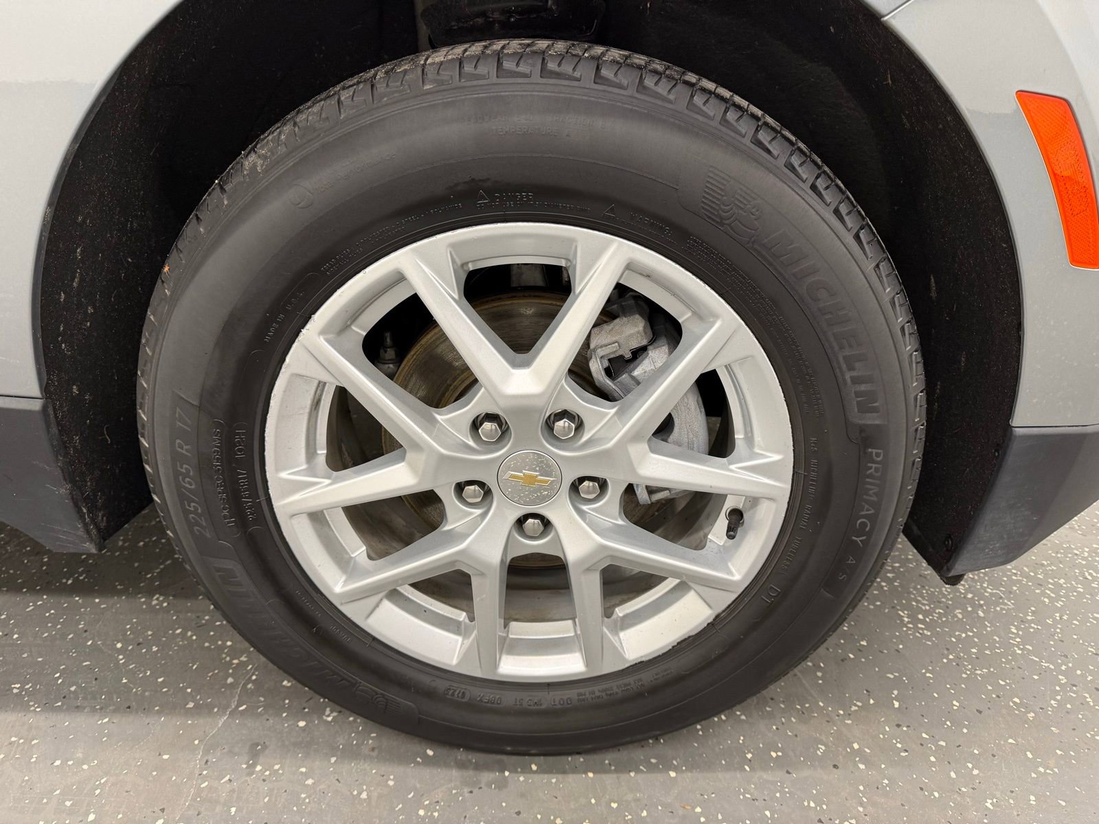 Used 2023 Chevrolet Equinox LS w/ LS Convenience Package image 21