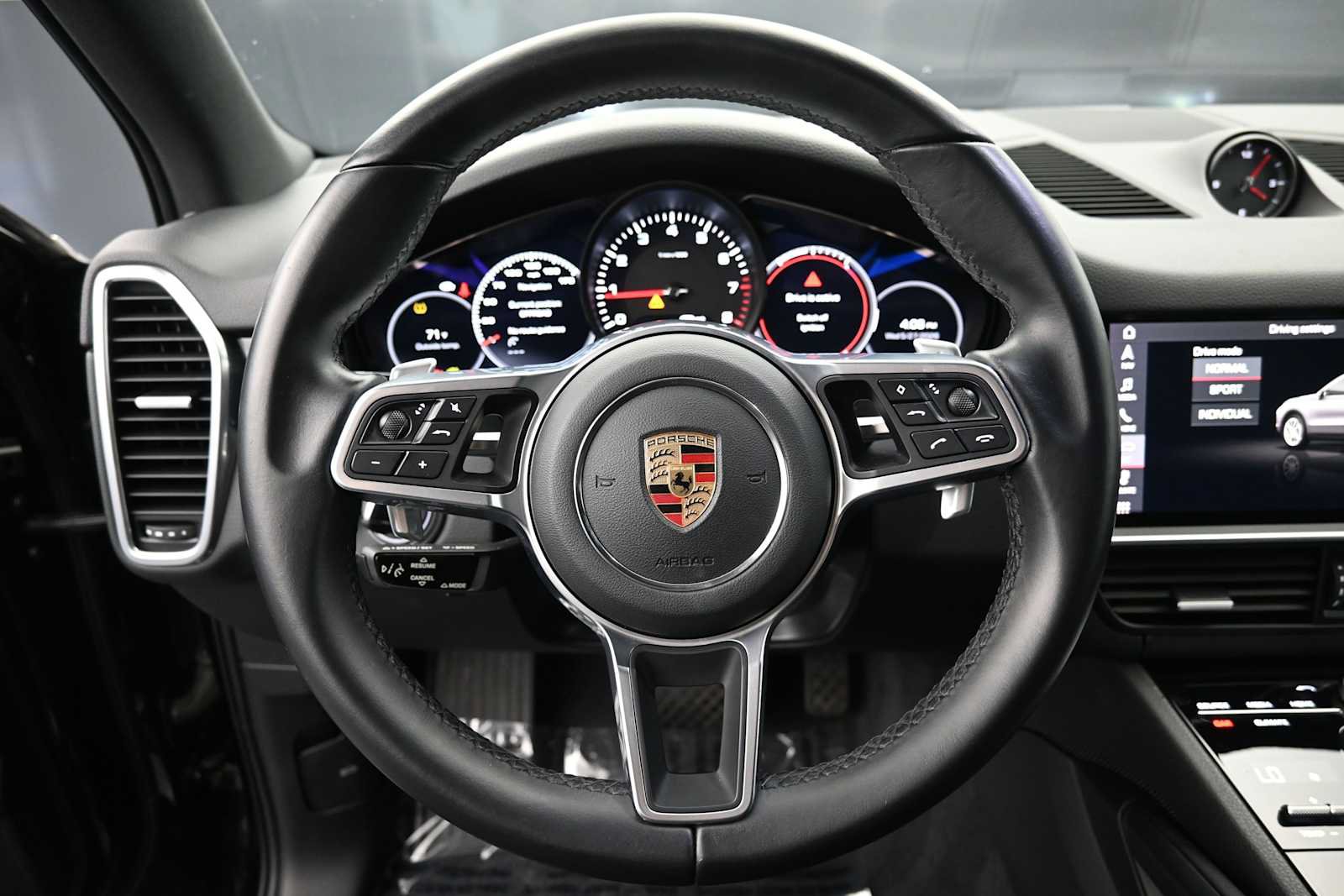 Certified 2021 Porsche Cayenne AWD/4WD image 8