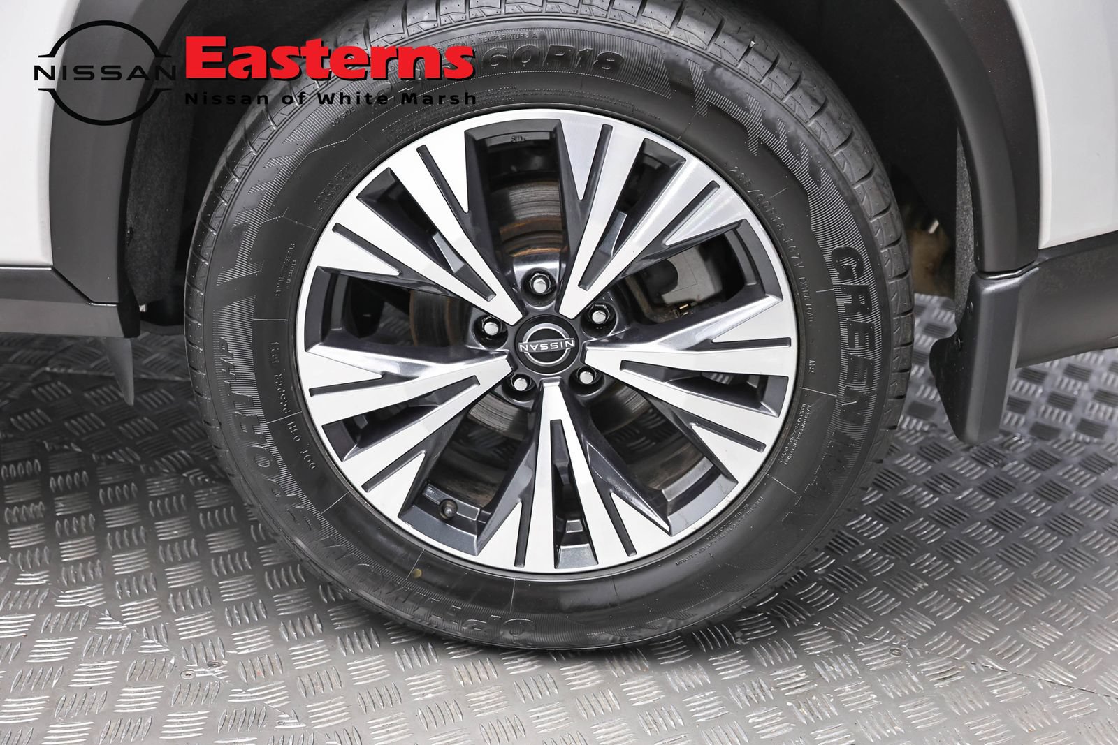 Used 2023 Nissan Rogue SV AWD/4WD image 8
