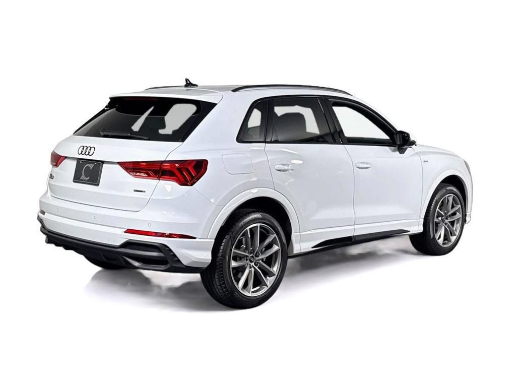 Certified 2025 Audi Q3 2.0T Premium w/ Convenience Package AWD/4WD image 5