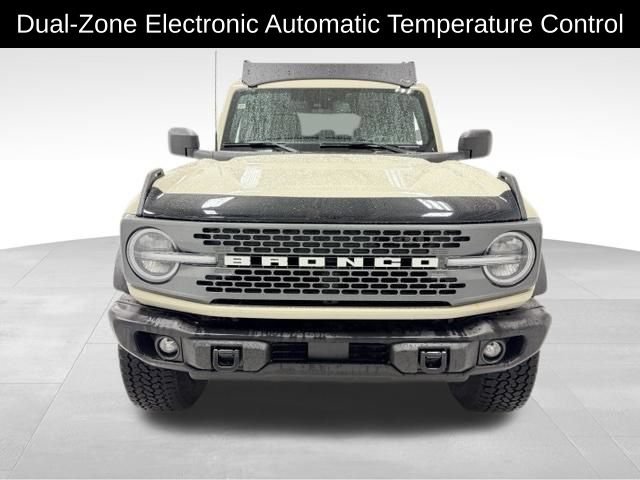 Used 2025 Ford Bronco Badlands w/ Sasquatch Package AWD/4WD image 7