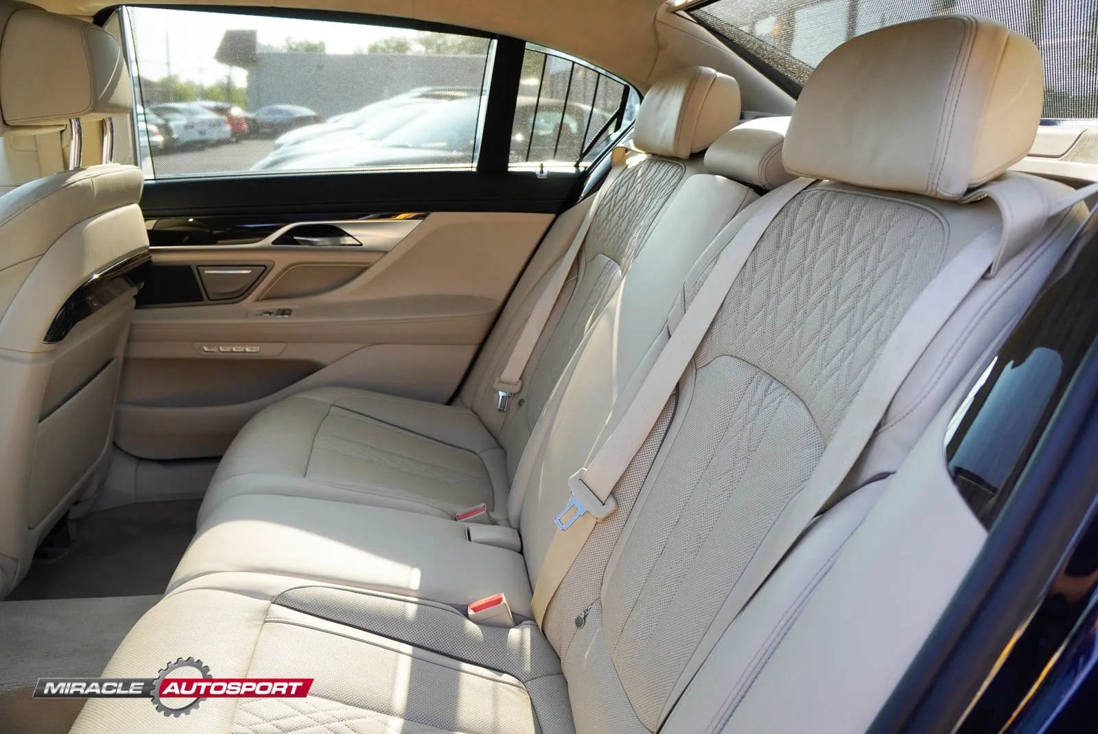 Used 2016 BMW 750i xDrive AWD/4WD image 24