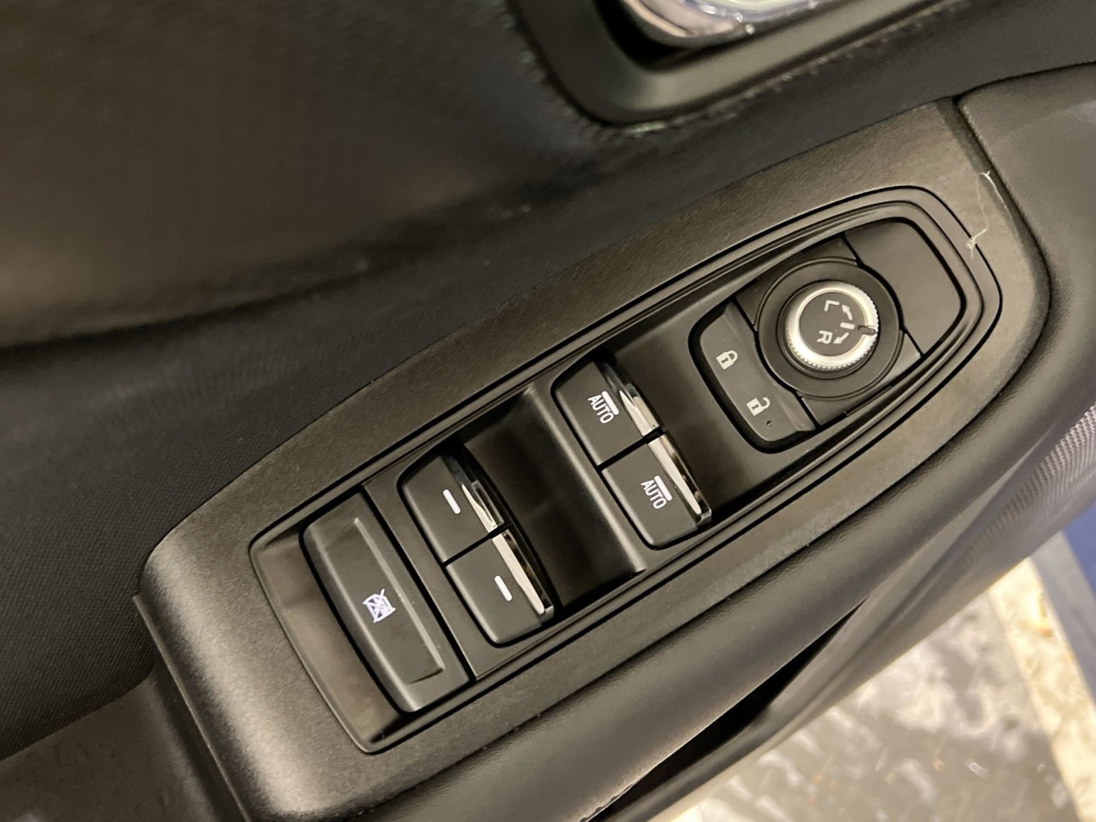 Used 2025 Subaru Legacy Premium image 29