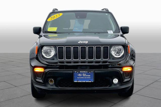Used 2023 Jeep Renegade Latitude w/ Premium Group image 4