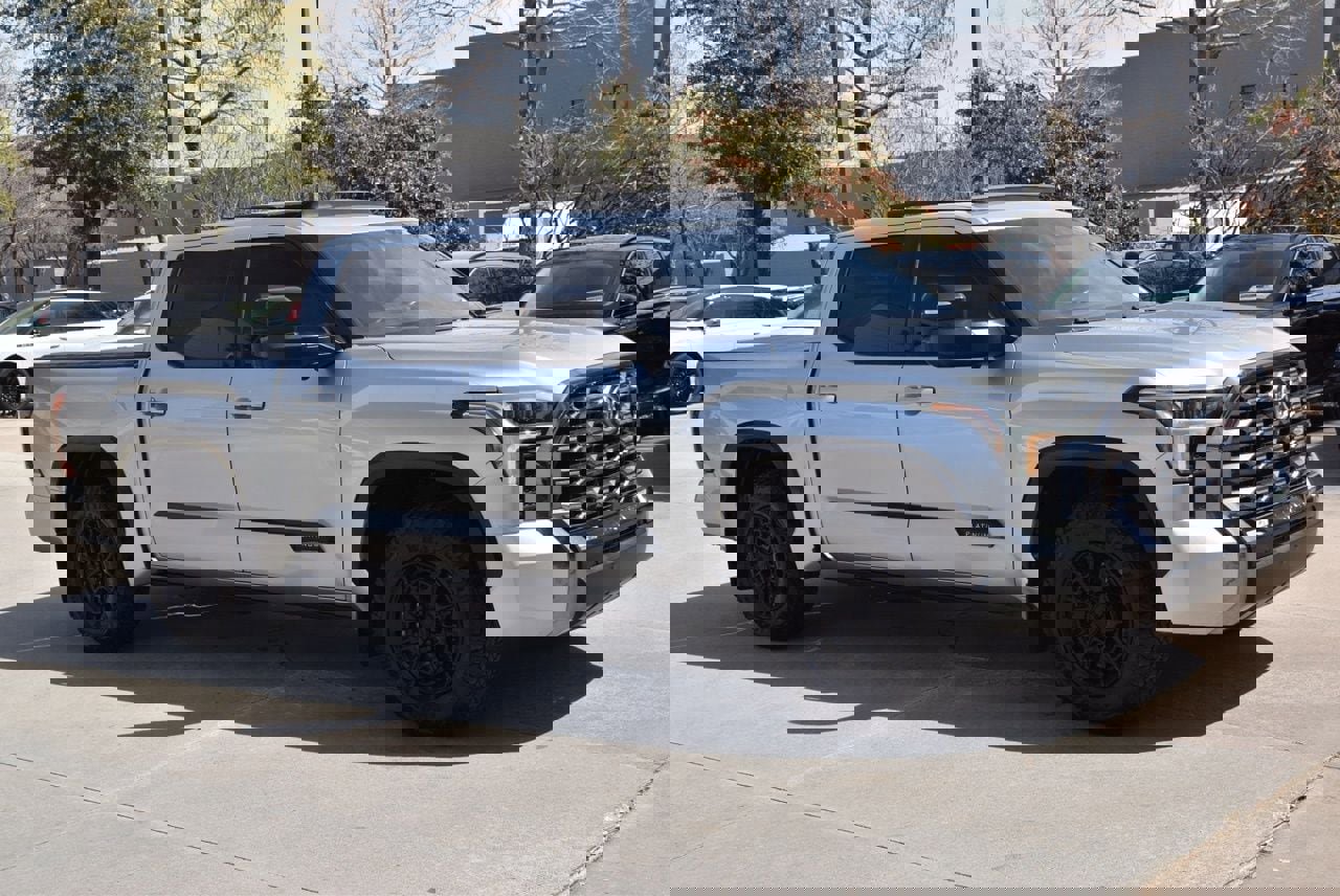Used 2023 Toyota Tundra Platinum w/ Advanced Package image 5
