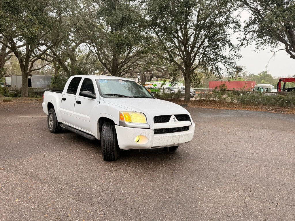 Used 2008 Mitsubishi Raider LS image 3