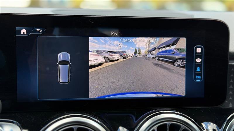 Used 2024 Mercedes-Benz GLB 250 4MATIC image 41