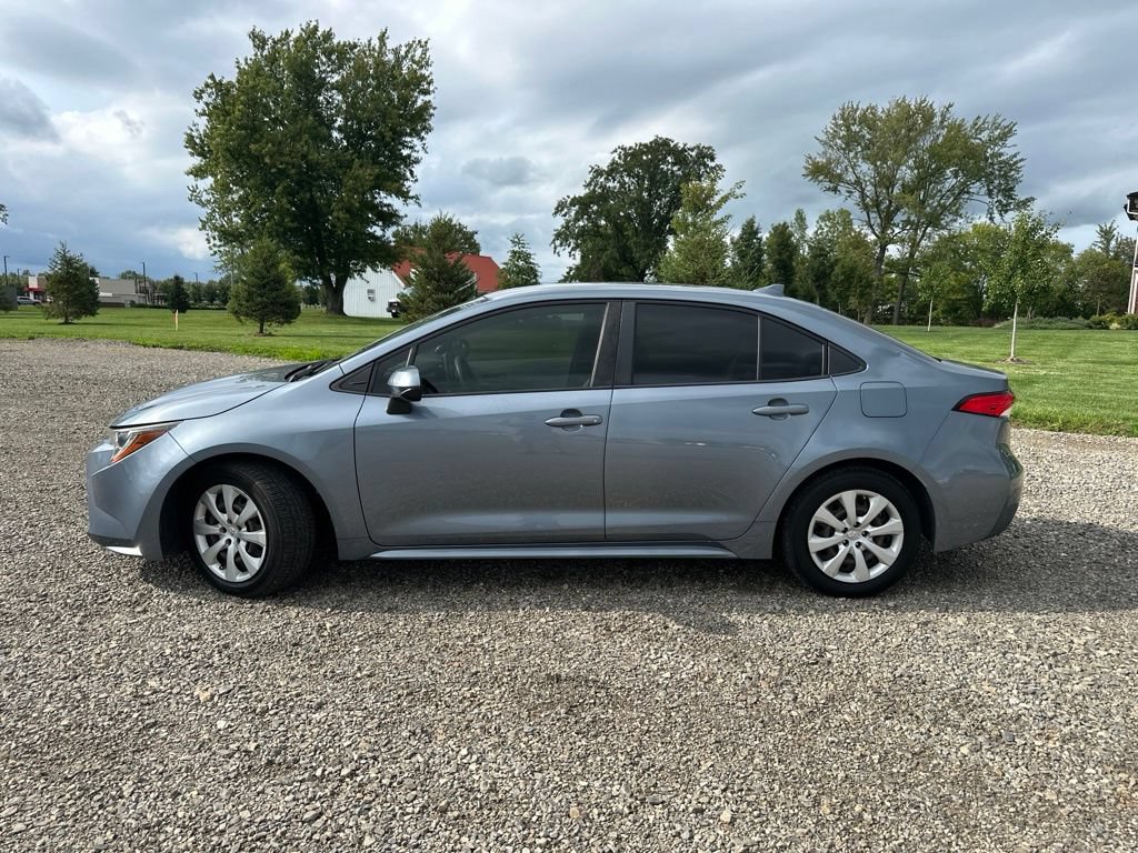 Used 2020 Toyota Corolla LE FWD image 6