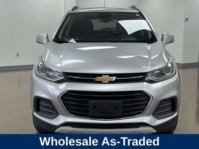 Used 2018 Chevrolet Trax LT w/ LT Convenience Package AWD/4WD image 2