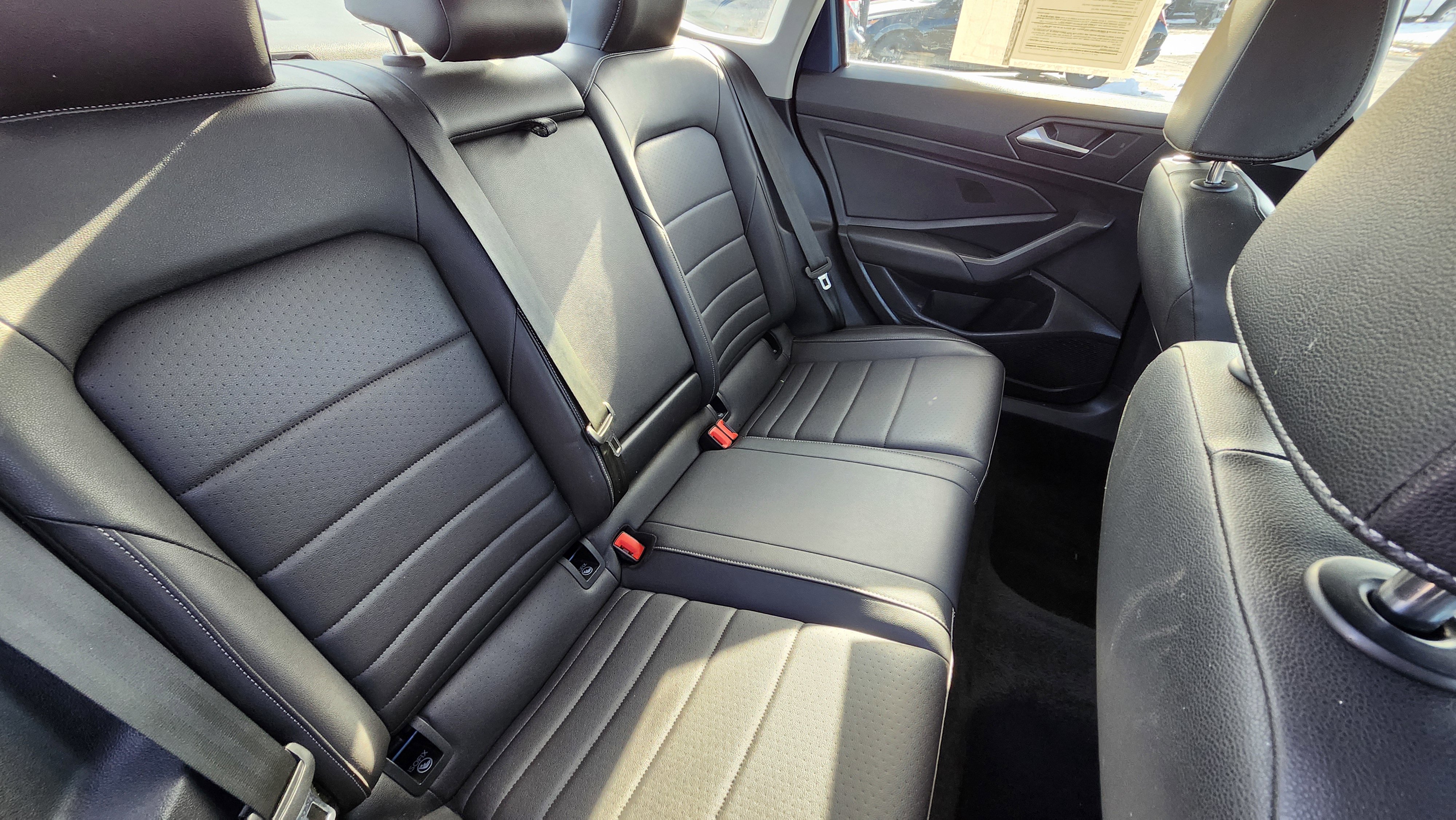 Used 2021 Volkswagen Jetta SE w/ SE Cold Weather Package image 20