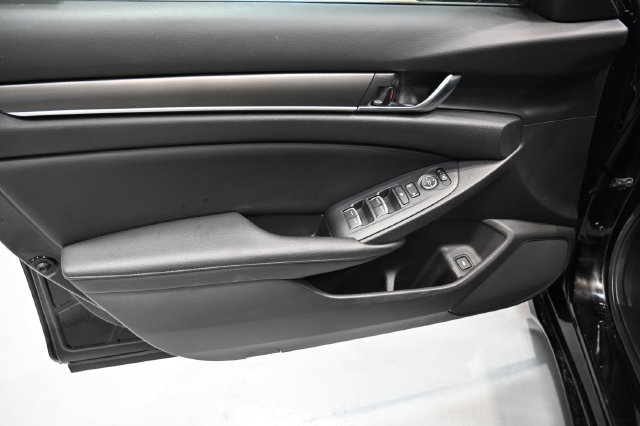 Used 2020 Honda Accord LX image 23