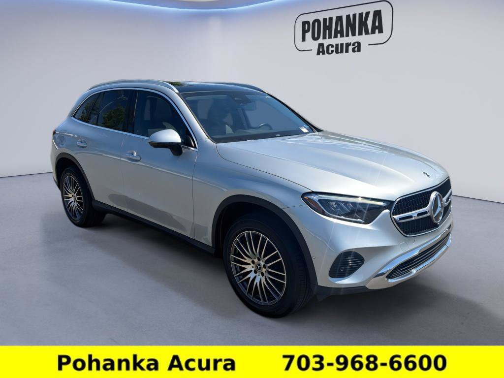 Used 2023 Mercedes-Benz GLC 300 4MATIC image 2