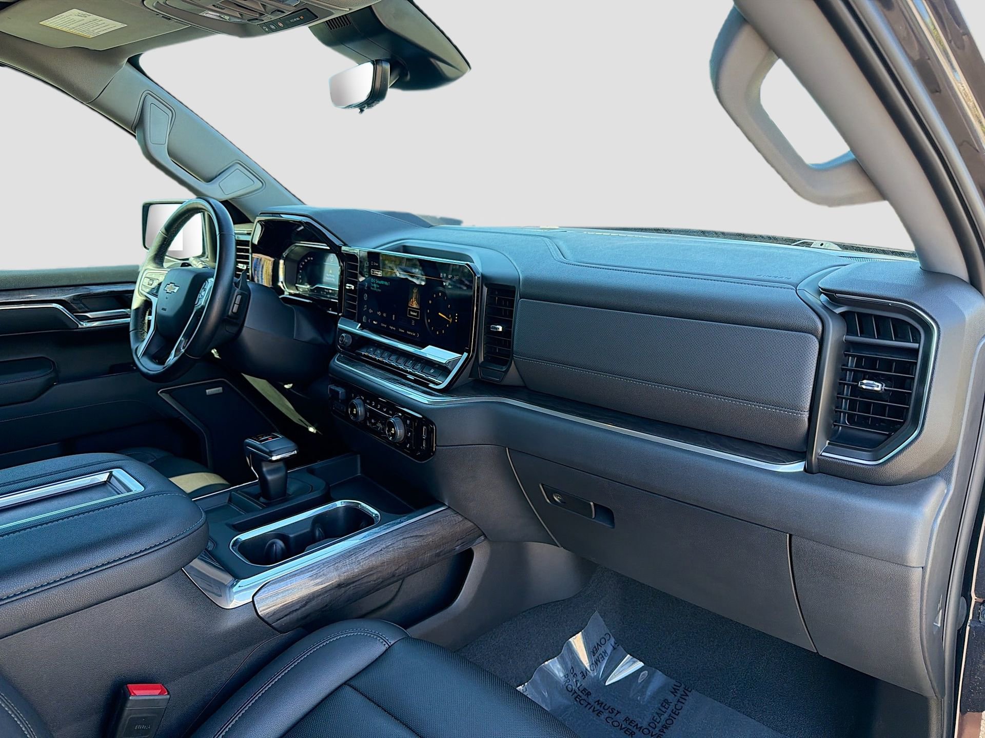 Used 2022 Chevrolet Silverado 1500 LTZ w/ LTZ Premium Package image 14