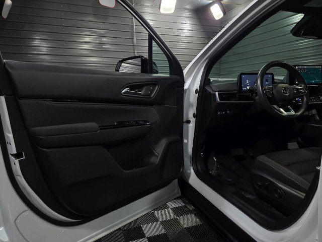 Used 2024 Honda Prologue EX image 30