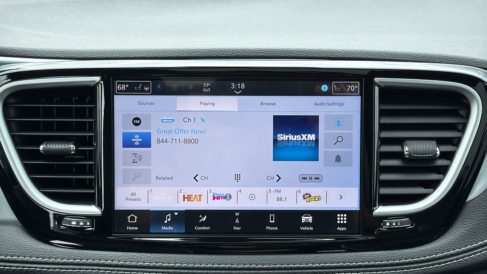 New 2026 Chrysler Pacifica Limited FWD image 23