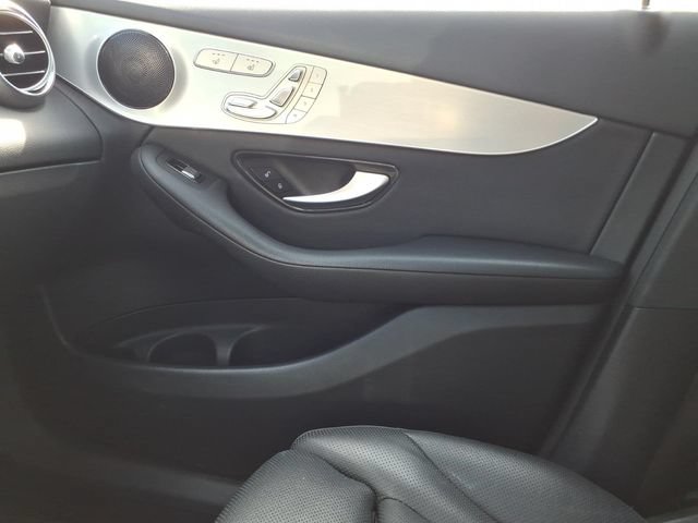 Used 2022 Mercedes-Benz GLC 300 image 26