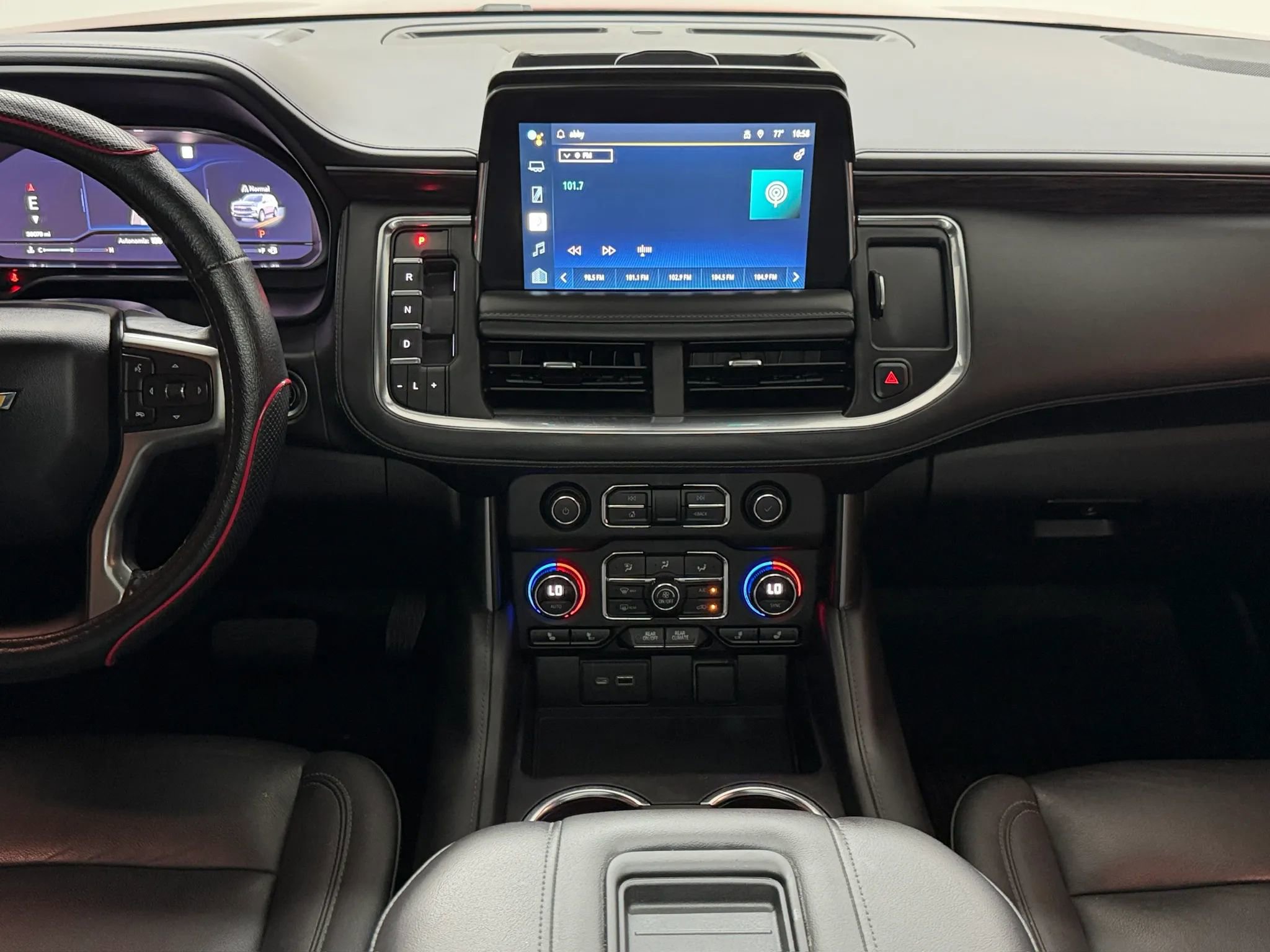 Used 2022 Chevrolet Tahoe LT w/ LT Signature Package RWD image 33