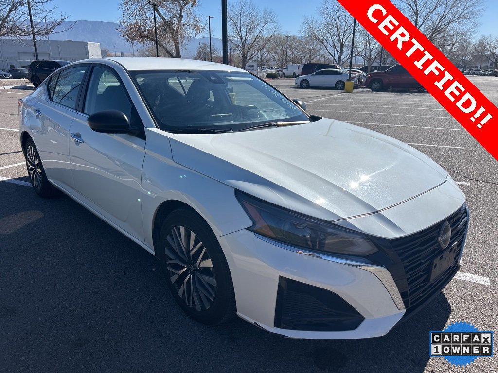 Used 2024 Nissan Altima 2.5 SV image 3