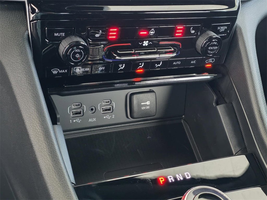 New 2025 Jeep Grand Cherokee L Altitude image 23