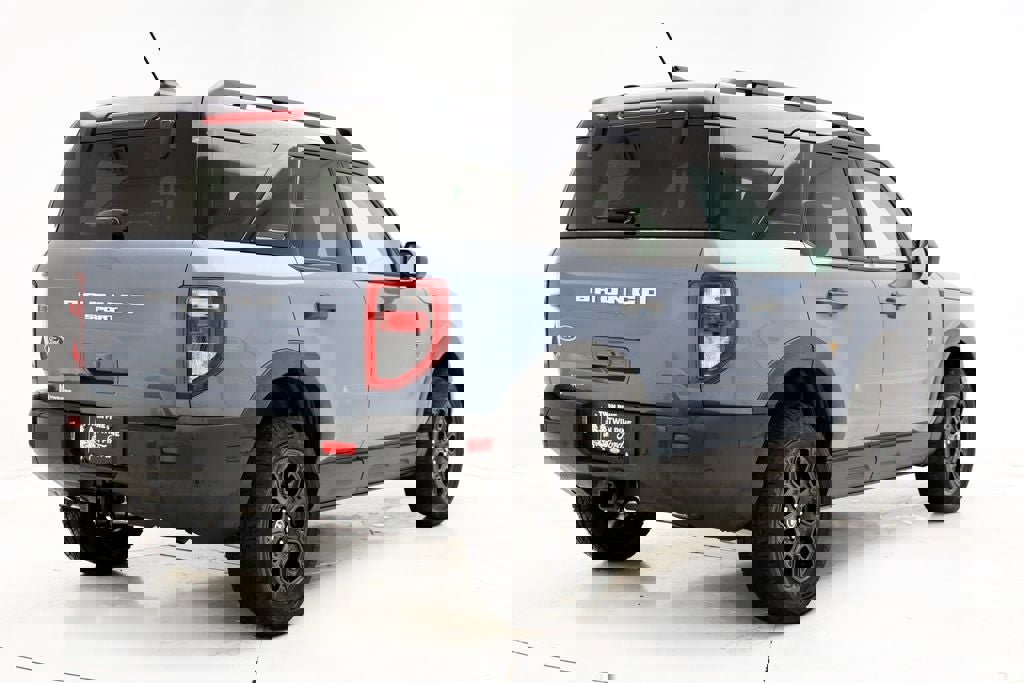 Used 2025 Ford Bronco Sport Badlands image 8