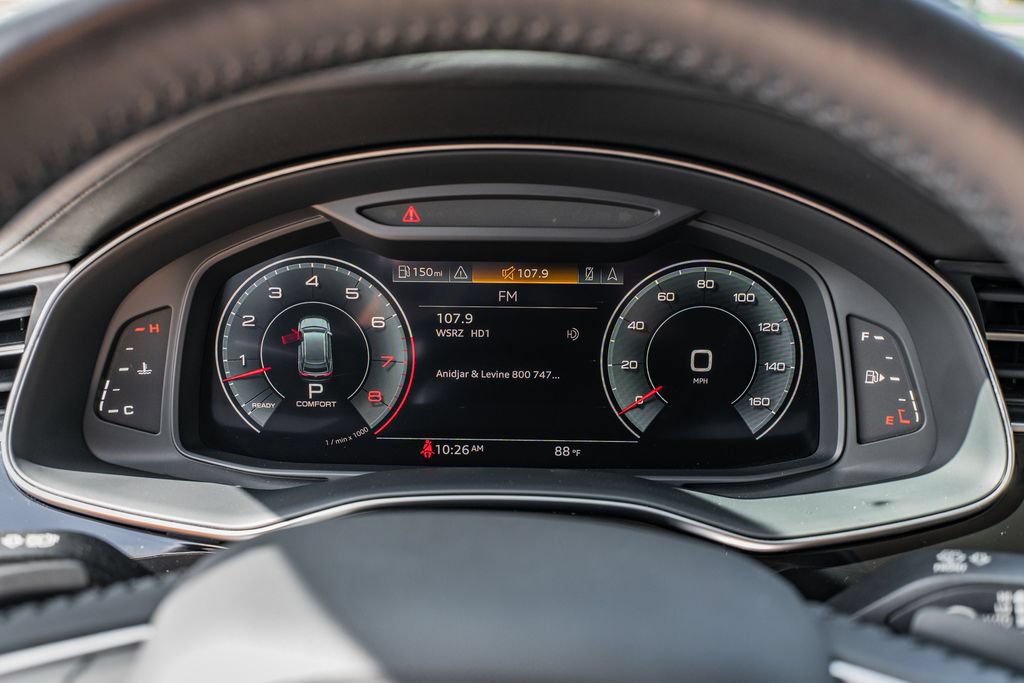 Used 2019 Audi Q8 Prestige AWD/4WD image 26