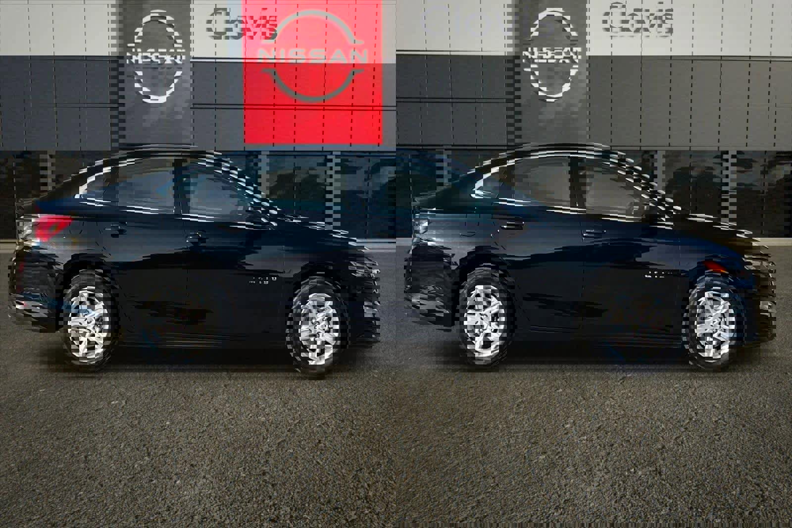 Used 2024 Chevrolet Malibu LT image 9