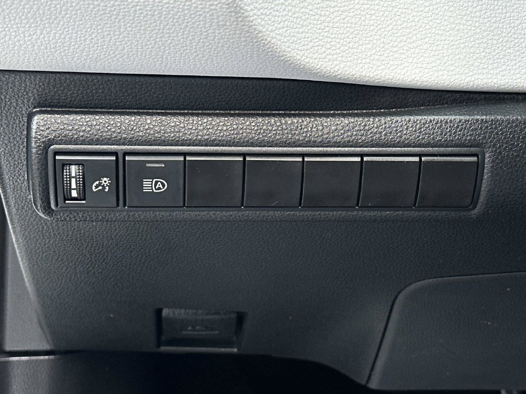 Used 2023 Toyota Corolla SE FWD image 25