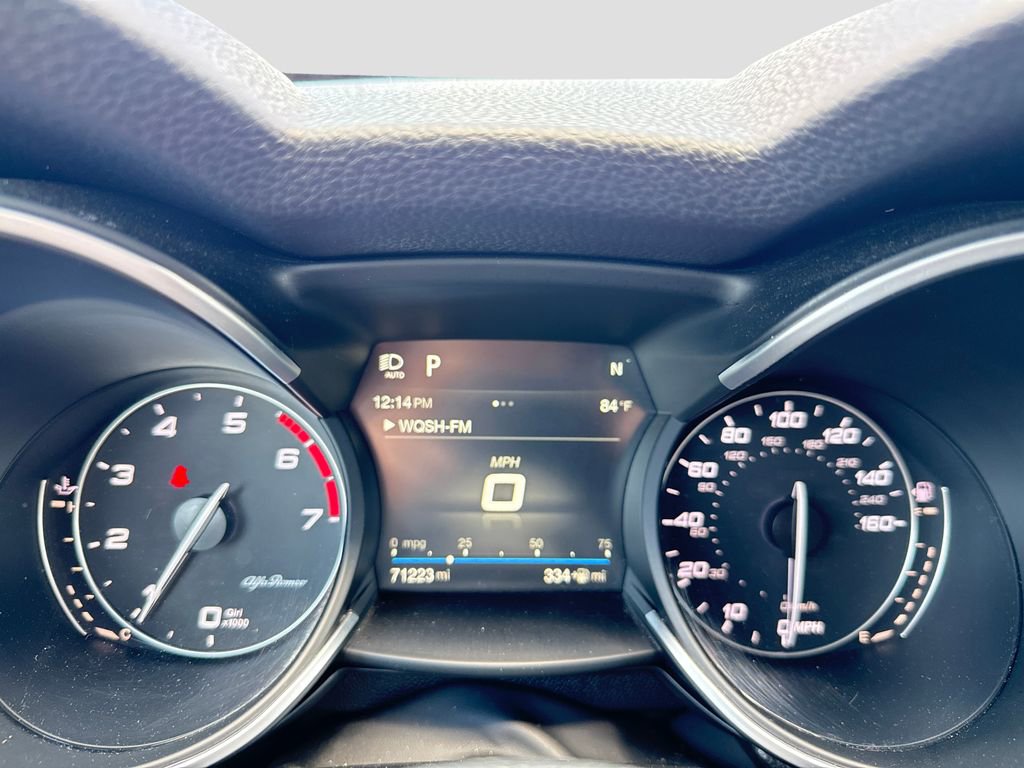 Used 2018 Alfa Romeo Stelvio AWD w/ Cold Weather Package image 17