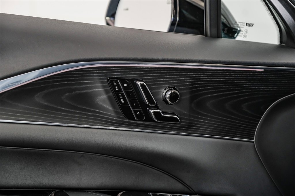 Used 2024 Cadillac Lyriq Luxury image 44